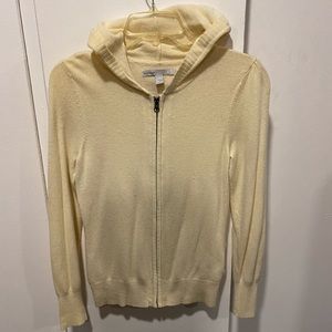 Woman’s 100% Cashmere sweater